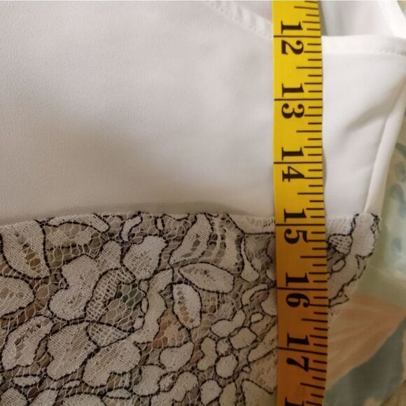 NWT APT.9 M White Bell Longsleeves V-neck Lace Women's Top Blouse - Picture 7 of 11